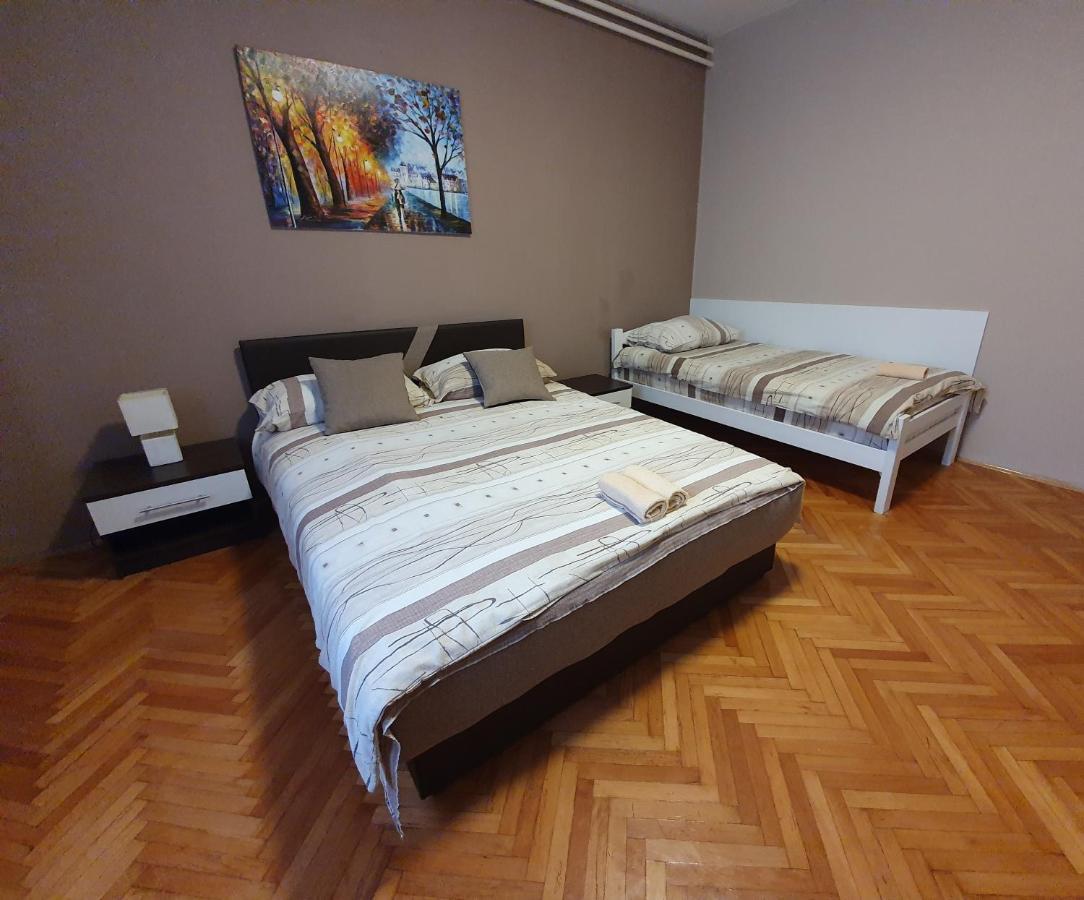 Gradiska Na Savi Apartmani I Sobe Exterior foto