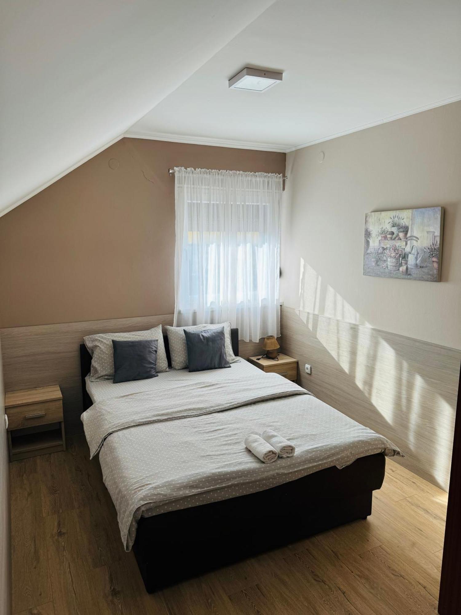 Gradiska Na Savi Apartmani I Sobe Exterior foto