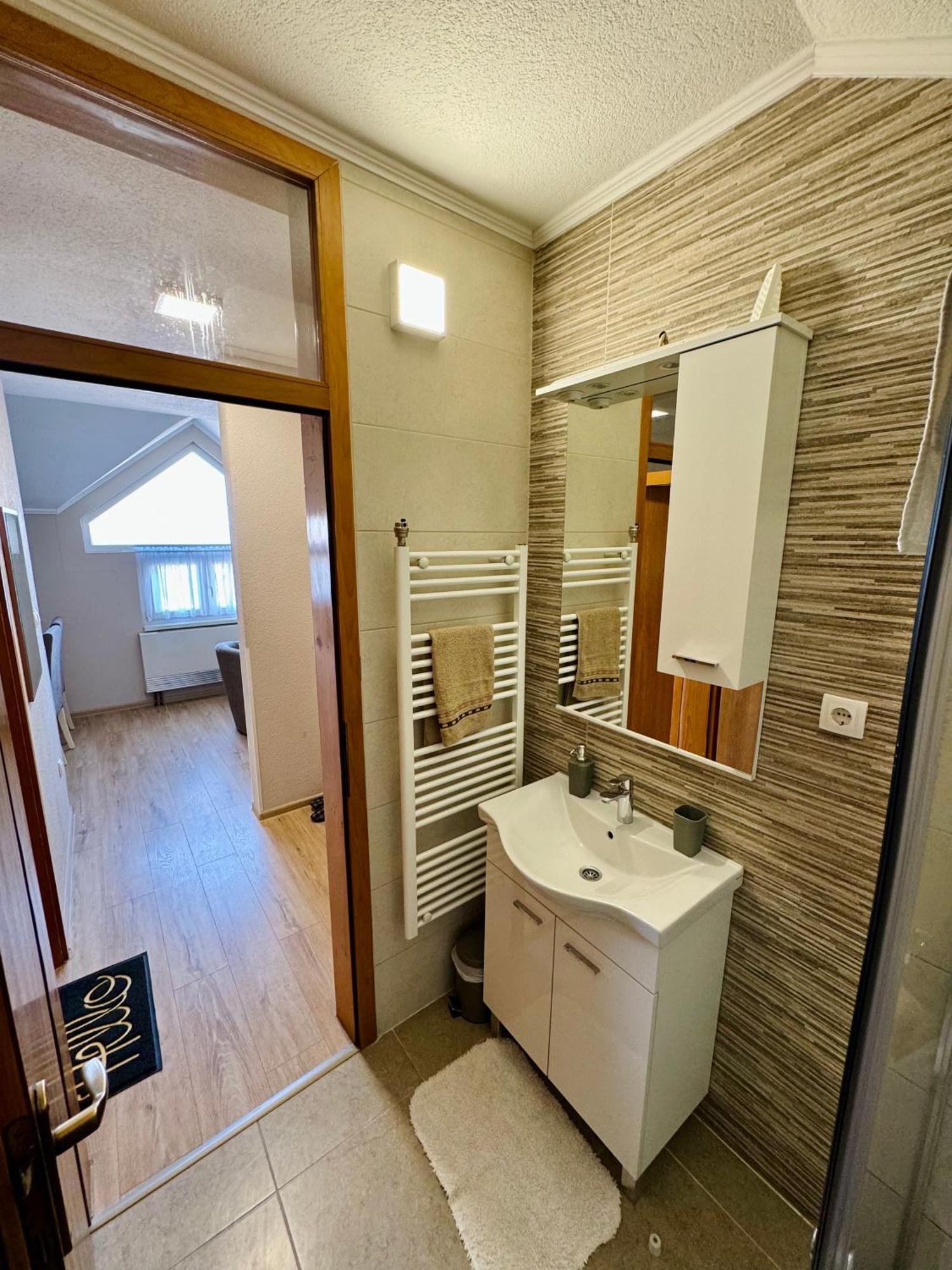 Gradiska Na Savi Apartmani I Sobe Exterior foto