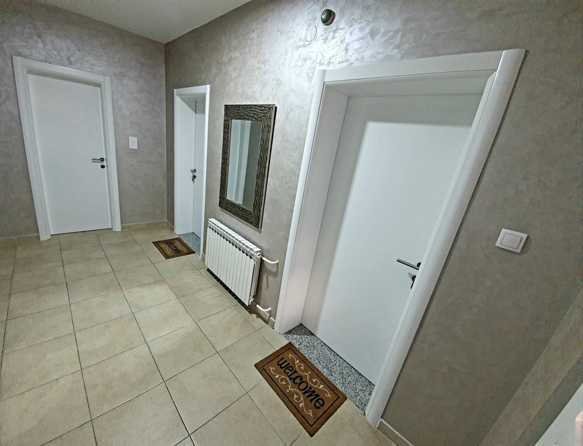 Gradiska Na Savi Apartmani I Sobe Zimmer foto