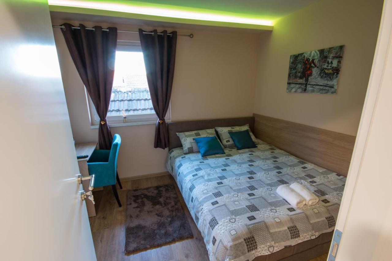 Gradiska Na Savi Apartmani I Sobe Exterior foto